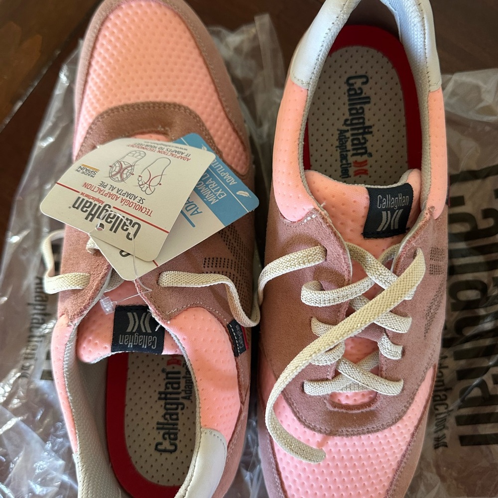 Callaghan NWT Women's Pink Adaptfit Athletic Shoes